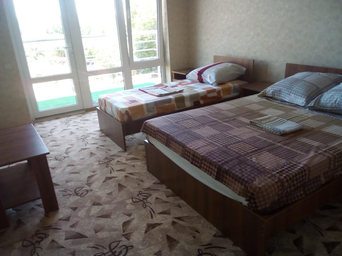Alsar Hotel Alakhadzi Exterior photo